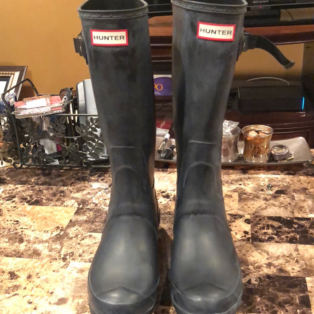 Used, Black HUNTER boots, size 8